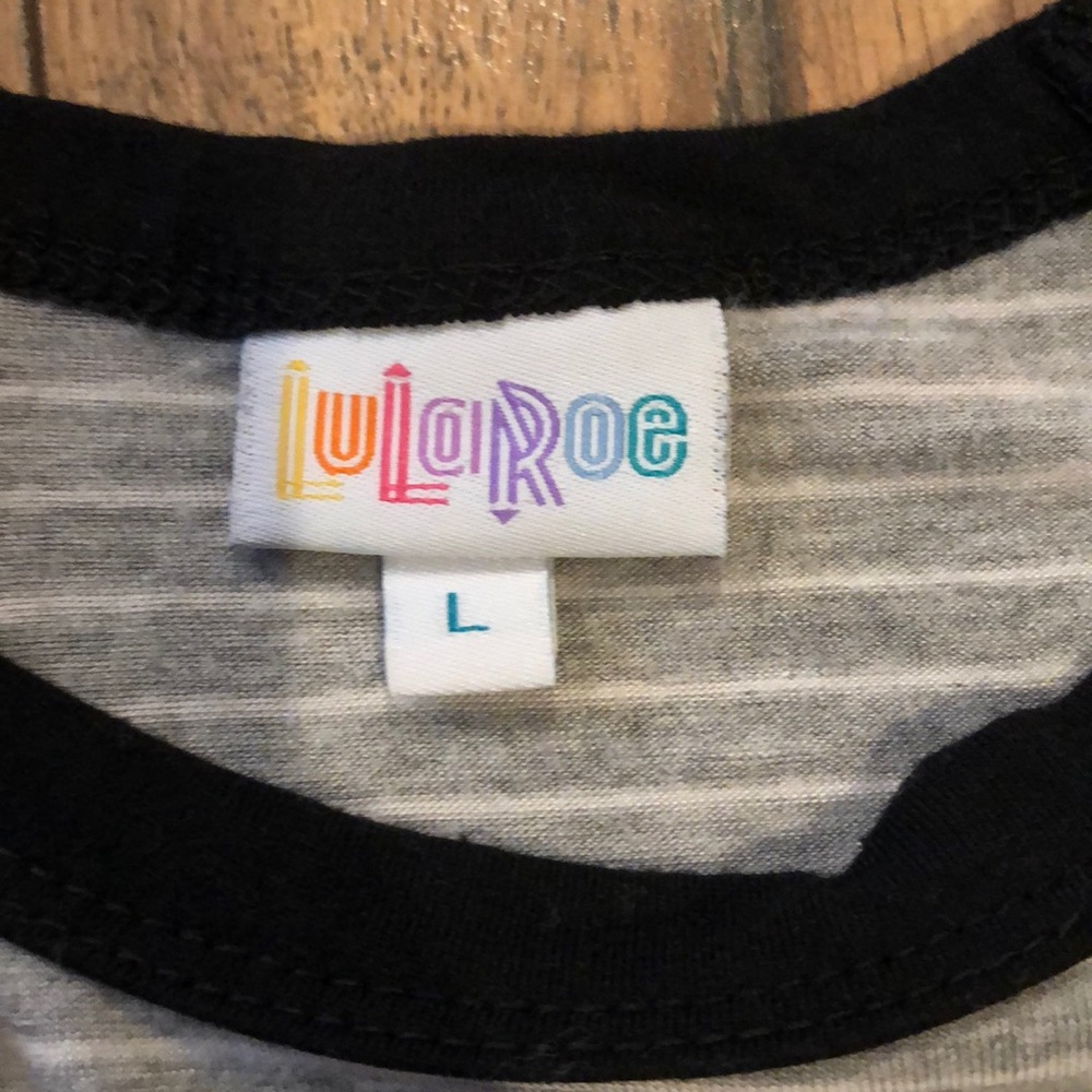 LuLaRoe Randy Top - Picture 2 of 3